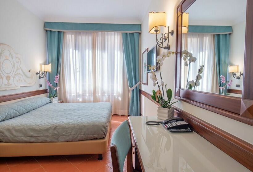 스탠다드 룸, Michelangelo