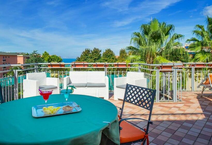 측면 바다 전망 스위트, Michelangelo