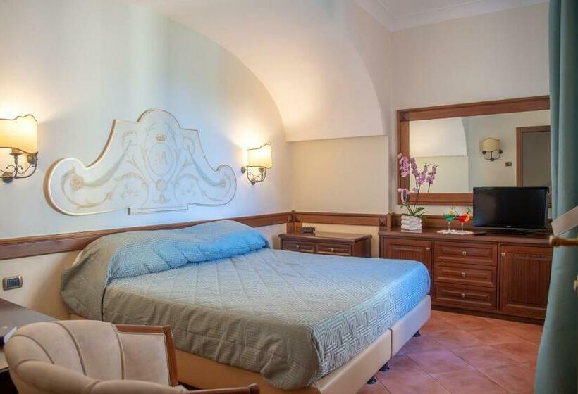 측면 바다 전망 스위트, Michelangelo