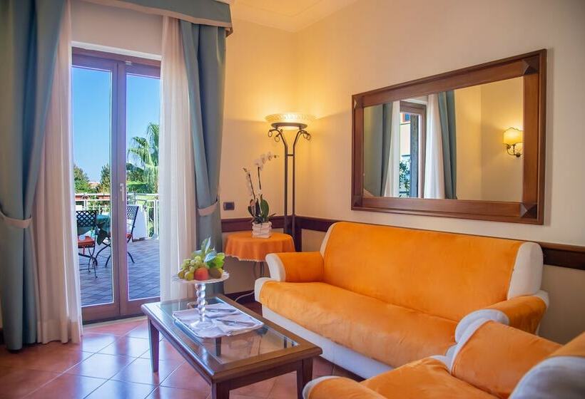 측면 바다 전망 스위트, Michelangelo