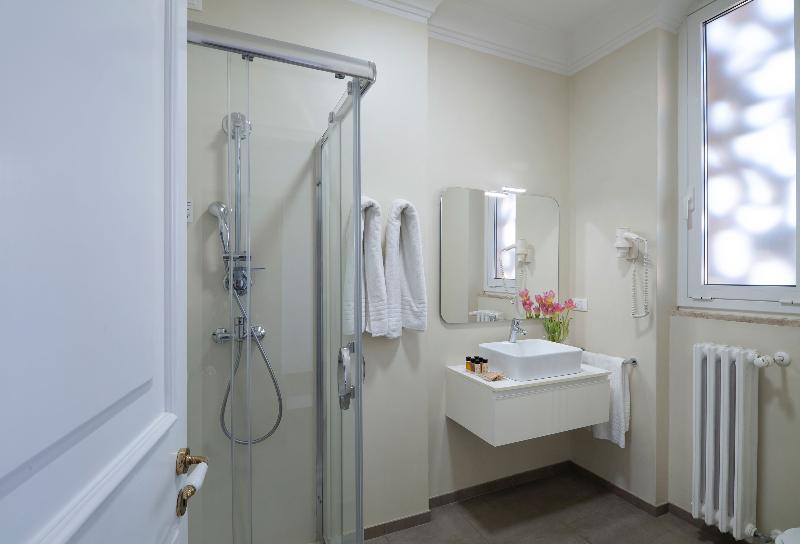 스탠다드 룸, Michelangelo