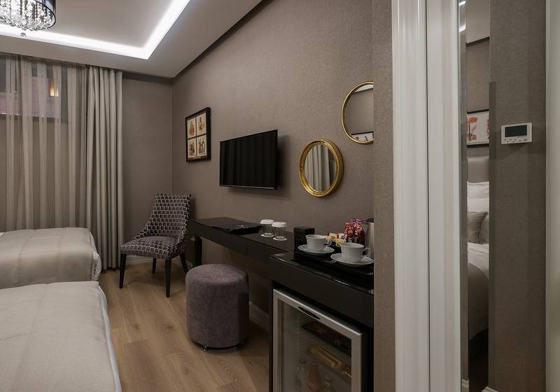 스탠다드 룸 풀장 전망, Michelangelo