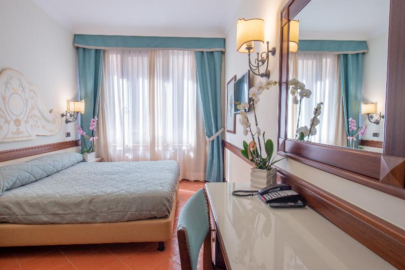 스탠다드 룸, Michelangelo