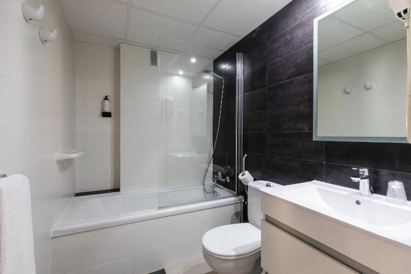 스탠다드 트리플 룸, Michelangelo