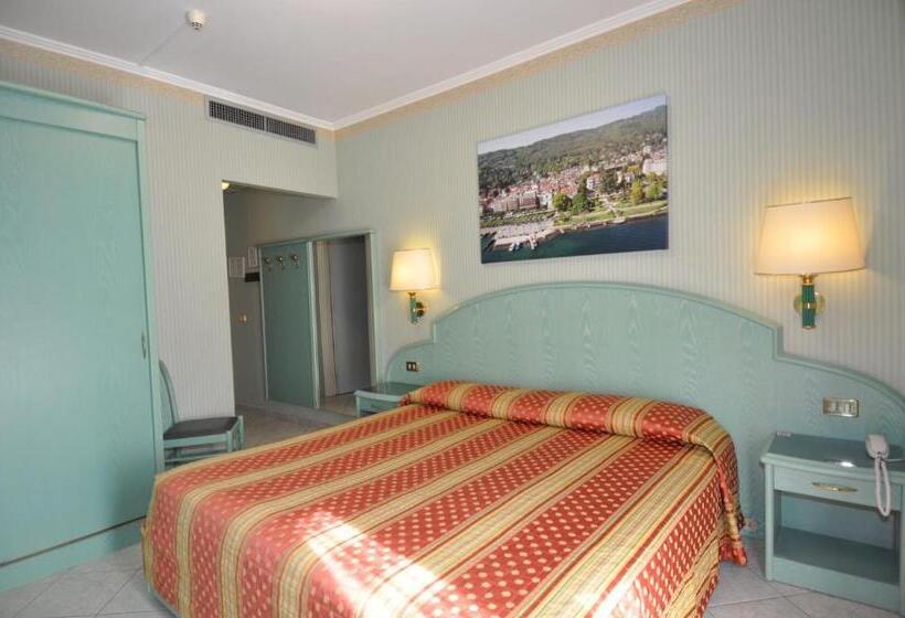 高级大房间, Moderno