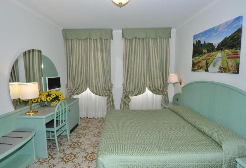 高级大房间, Moderno