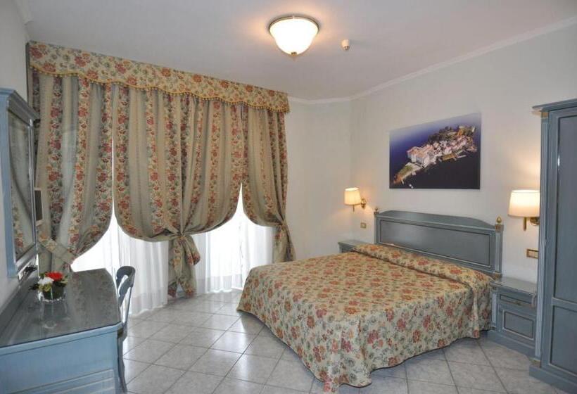 高级大房间, Moderno