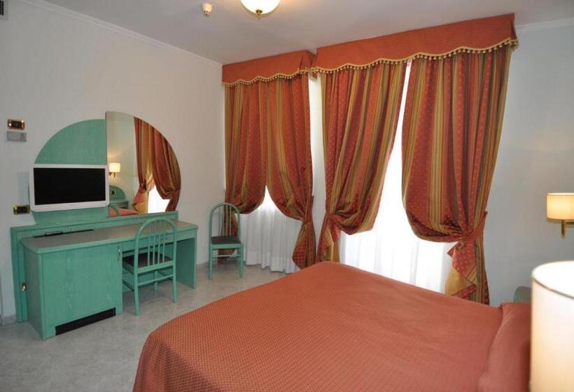 带阳台的豪华间, Moderno