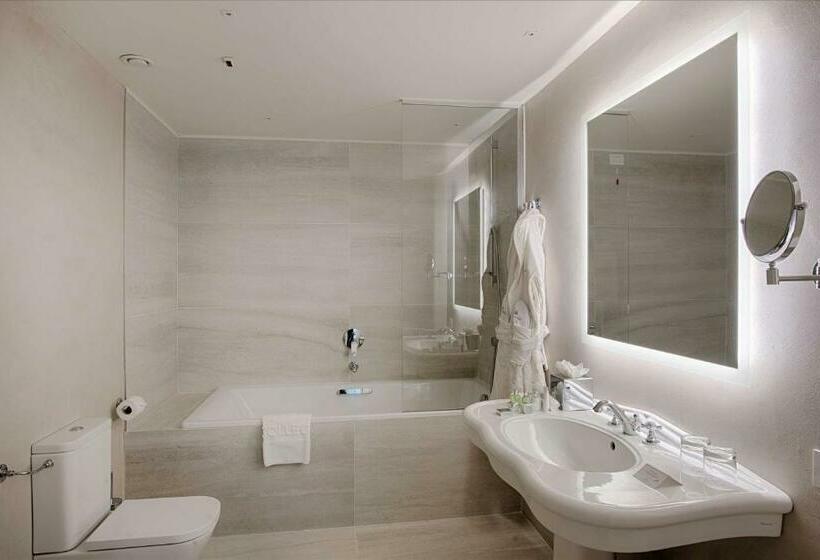 Номер Superior Одноместный, NH Collection Palazzo Verona