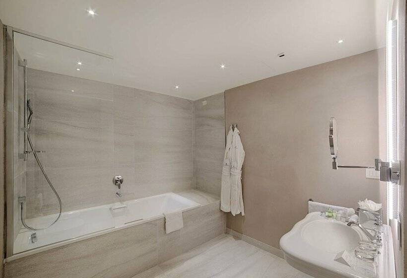 Номер Superior Одноместный, NH Collection Palazzo Verona