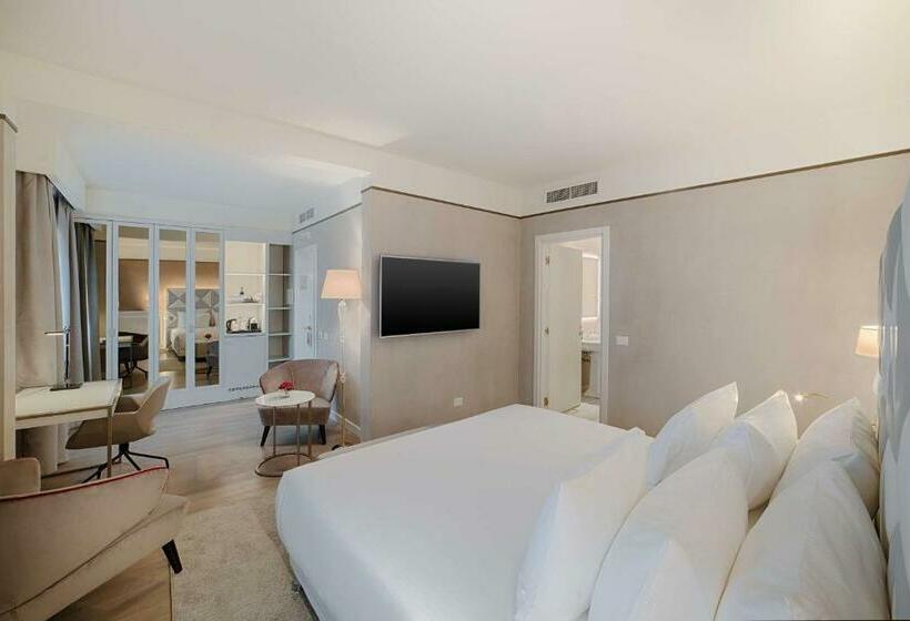 Полулюкс, NH Collection Palazzo Verona