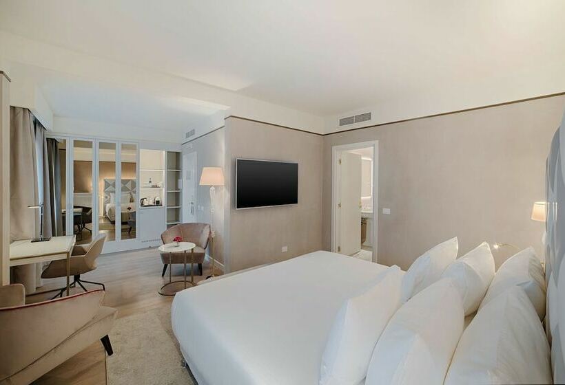 Полулюкс, NH Collection Palazzo Verona