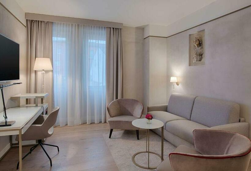 Люкс, NH Collection Palazzo Verona