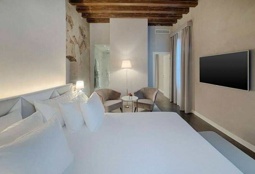 Люкс, NH Collection Palazzo Verona