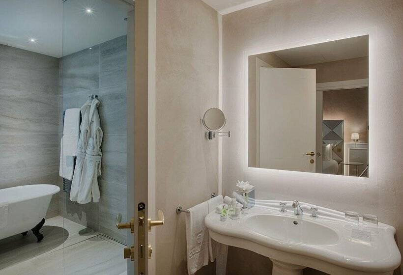 Люкс, NH Collection Palazzo Verona