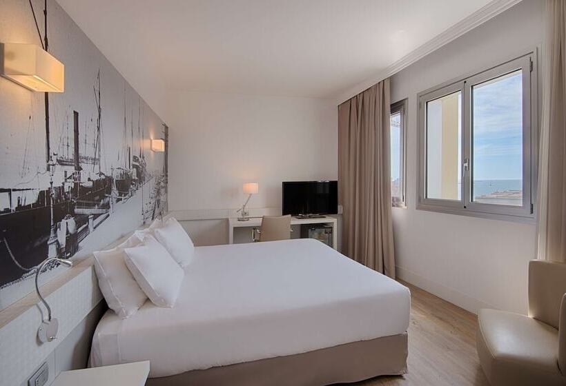 اتاق سوپریور, NH Trieste