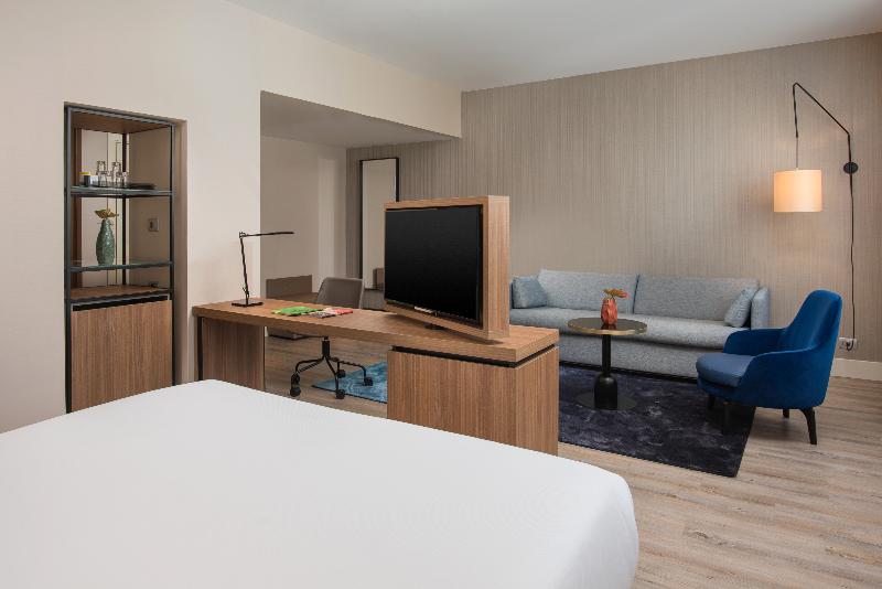 سوییت جونیور, NH Trieste