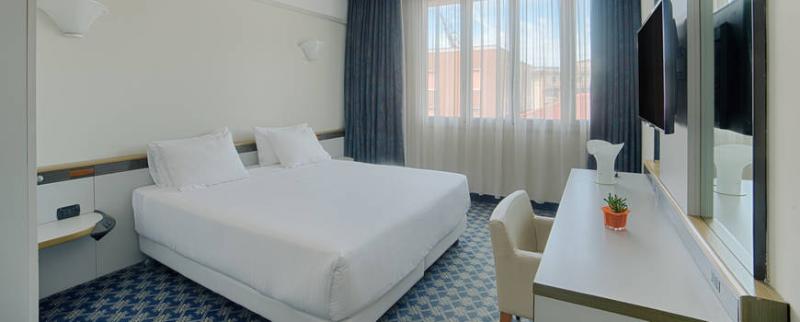اتاق استاندارد سه نفره, NH Trieste