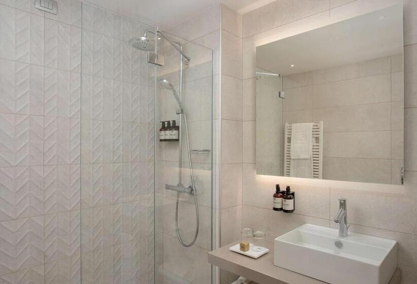 اتاق استاندارد, NH Trieste