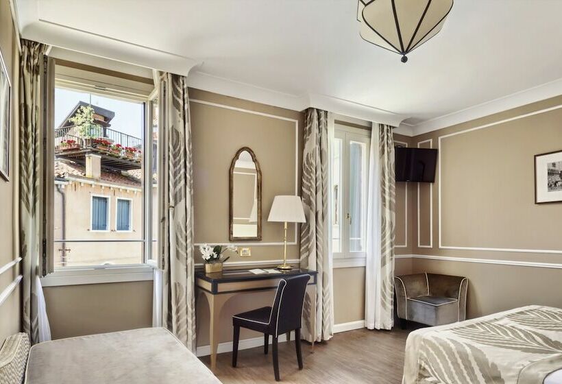 Standard Triple Room, Nuovo Teson