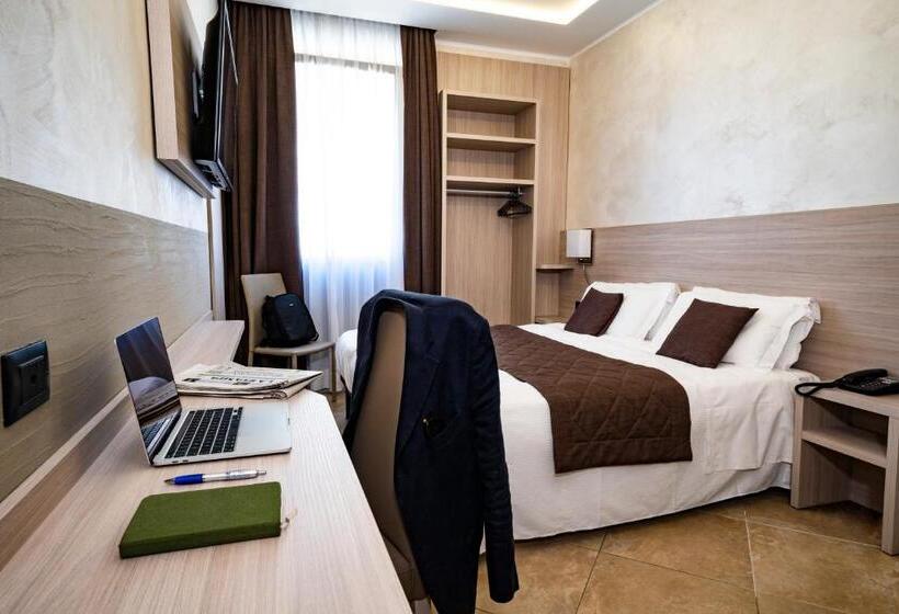 غرفة سوبيريور, Plaza