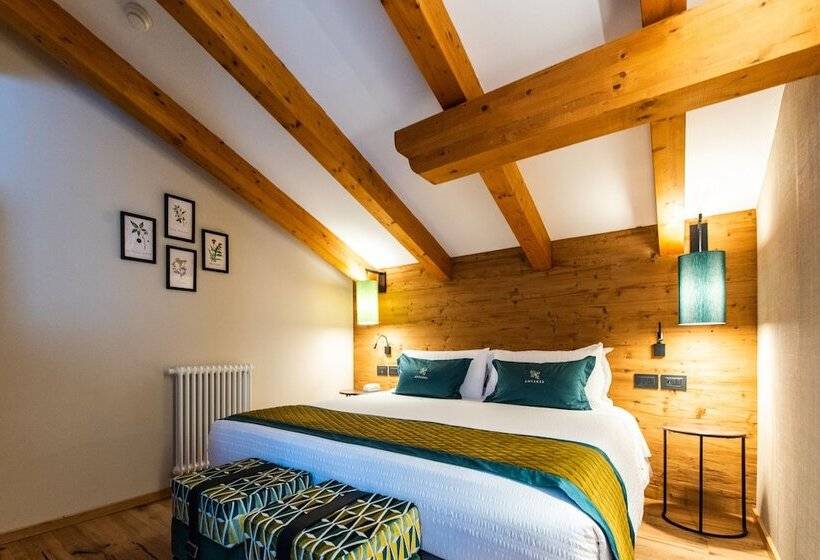 غرفة كلاسيكية, Antares