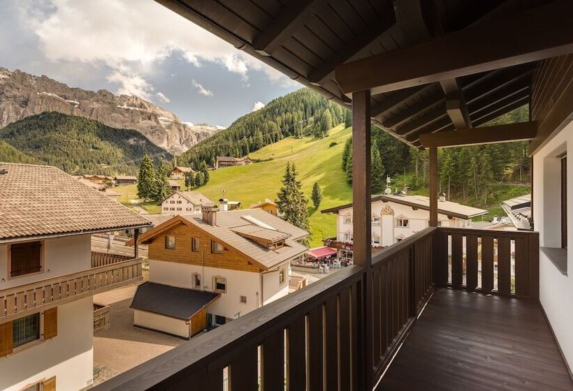 غرفة كومفورت ثلاثية, Antares