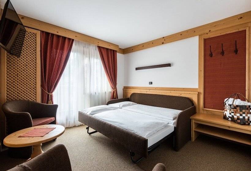 جناح جونيور, Antares