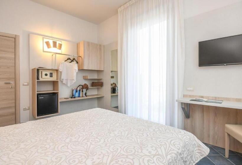 Номер Стандарт, Riel