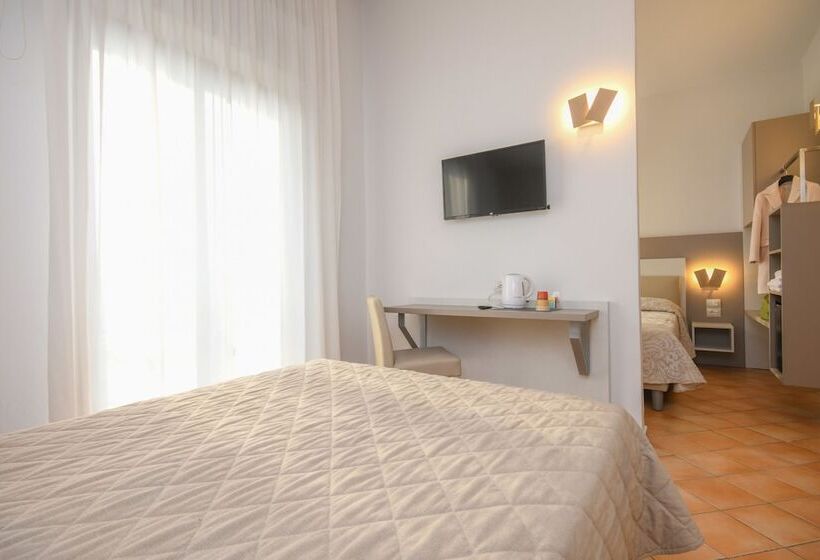 Номер Стандарт, Riel