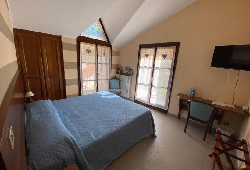 标准单人间, Ristorante Ligure