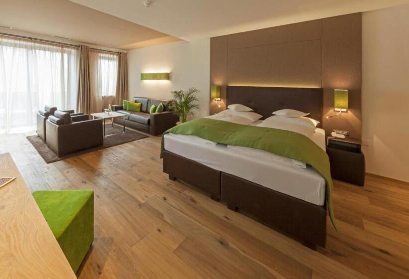 Люкс Superior, Schlosswirt