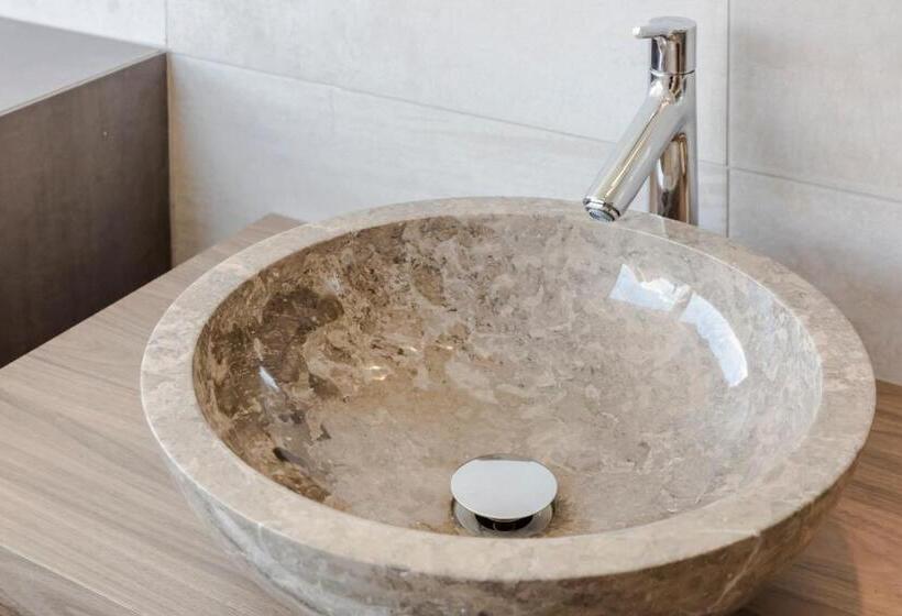 Люкс Повышенной Комфортности, Schlosswirt