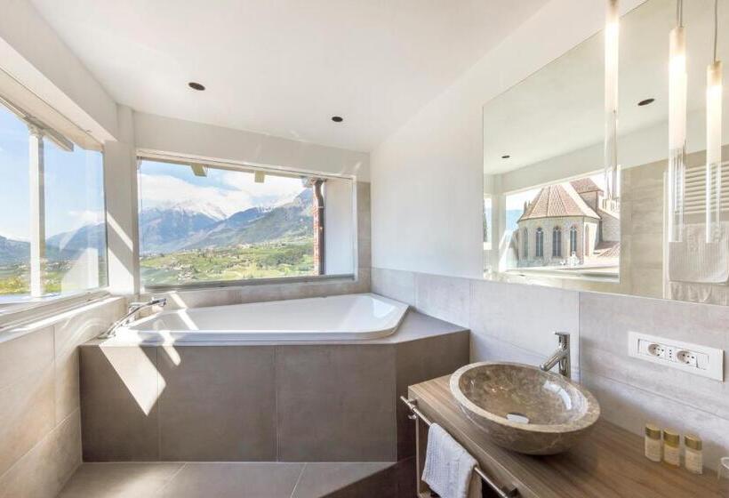 Люкс Повышенной Комфортности, Schlosswirt