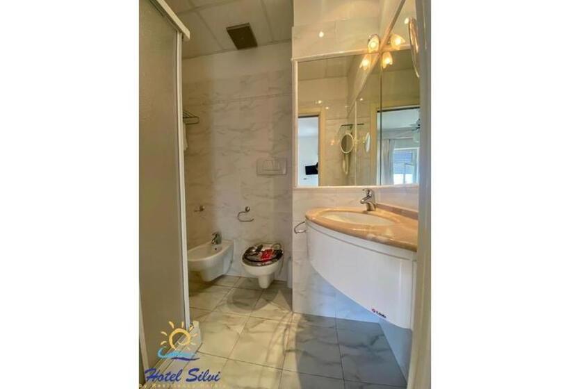 חדר סטנדרט לארבעה, Silvi