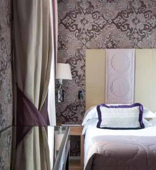 اتاق لوکس سه تخته, Splendid Venice   Starhotels Collezione