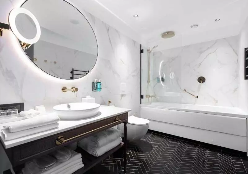 سوئیت با تخت بزرگ, The St. Regis Venice