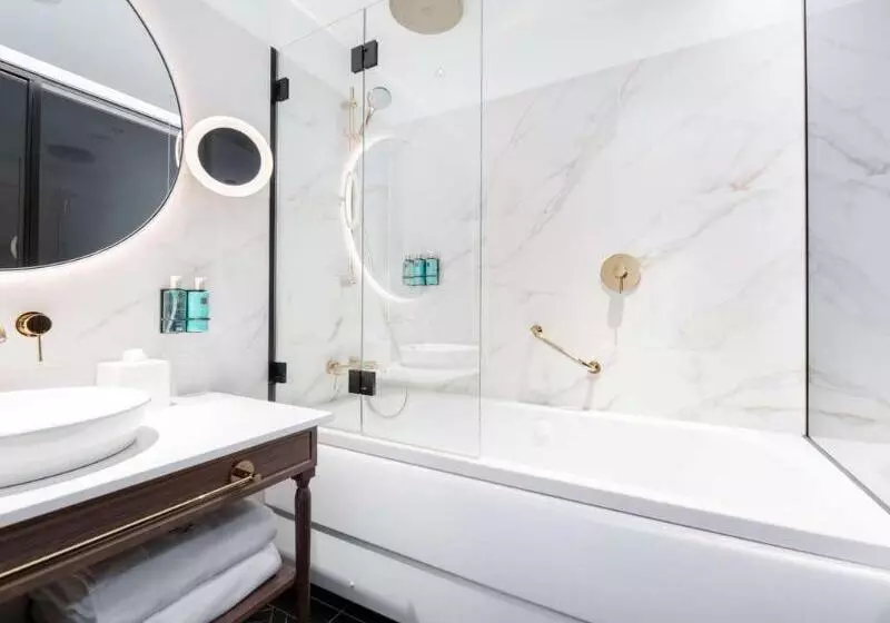 سوئیت با تخت بزرگ, The St. Regis Venice