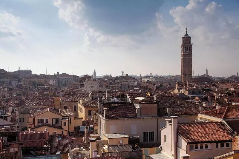 اتاق لوکس با تخت بزرگ, The St. Regis Venice
