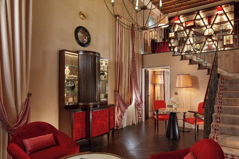 مجموعه ویستا شهر, The St. Regis Venice