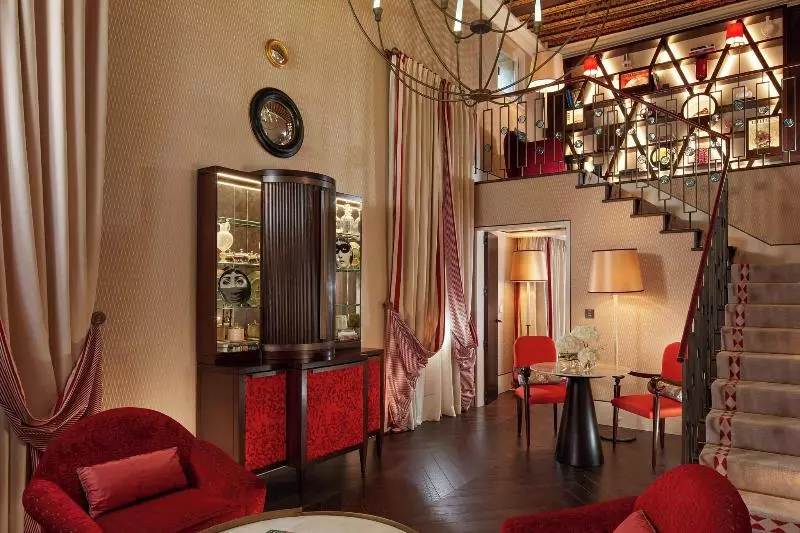 مجموعه ویستا شهر, The St. Regis Venice