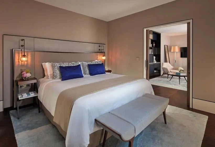 مجموعه ویستا شهر, The St. Regis Venice