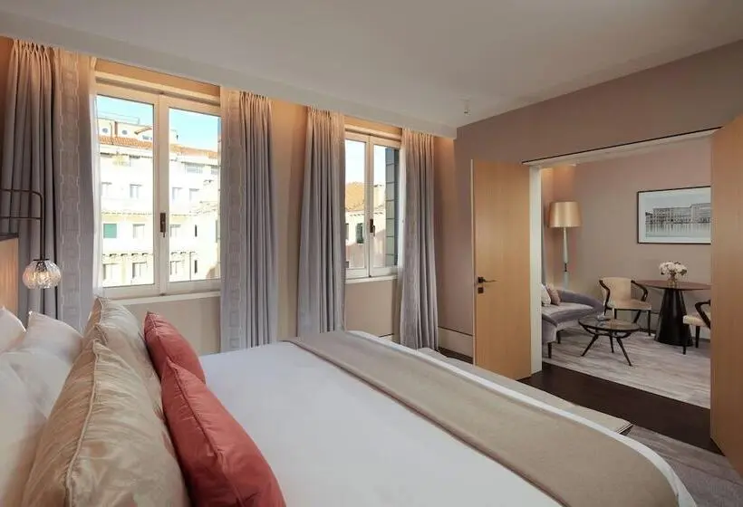 مجموعه ویستا شهر, The St. Regis Venice