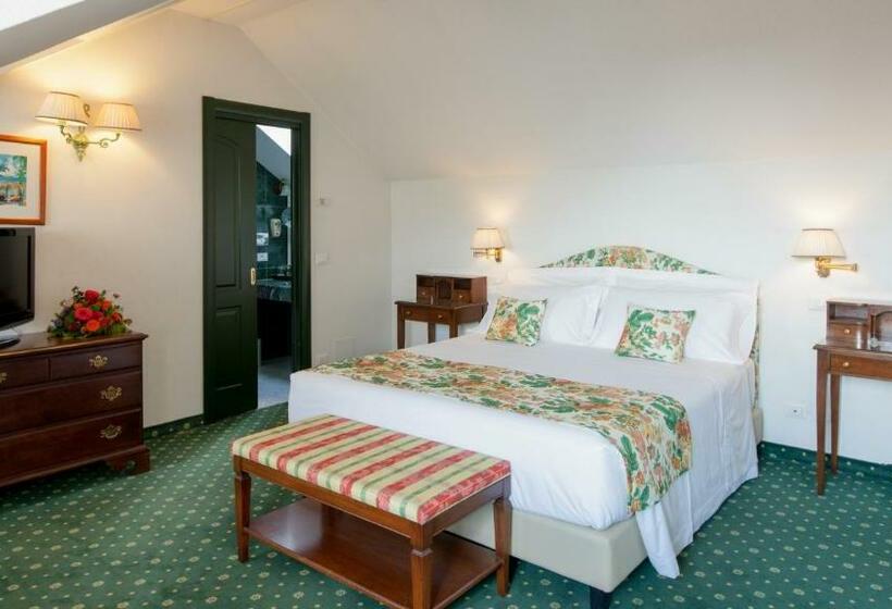 غرفة قياسية ثلاثية, Victoria & Iside Spa