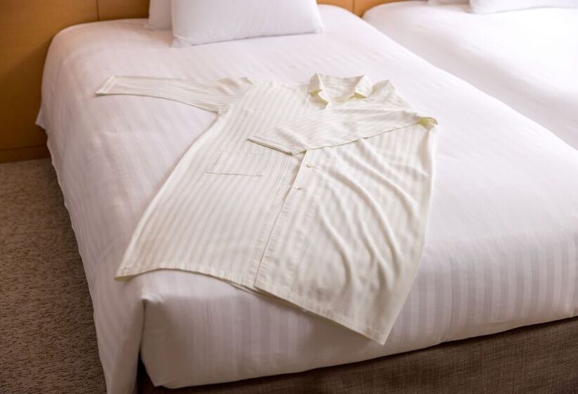 Superior-Zimmer, Associa Shizuoka