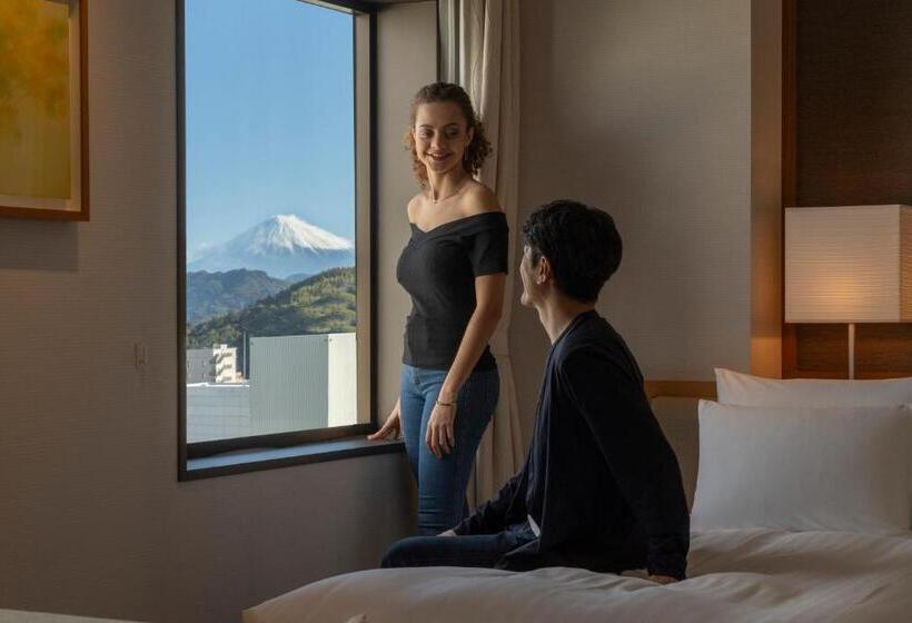 Deluxe Zimmer, Associa Shizuoka