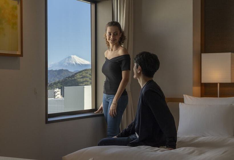 Deluxe Zimmer, Associa Shizuoka