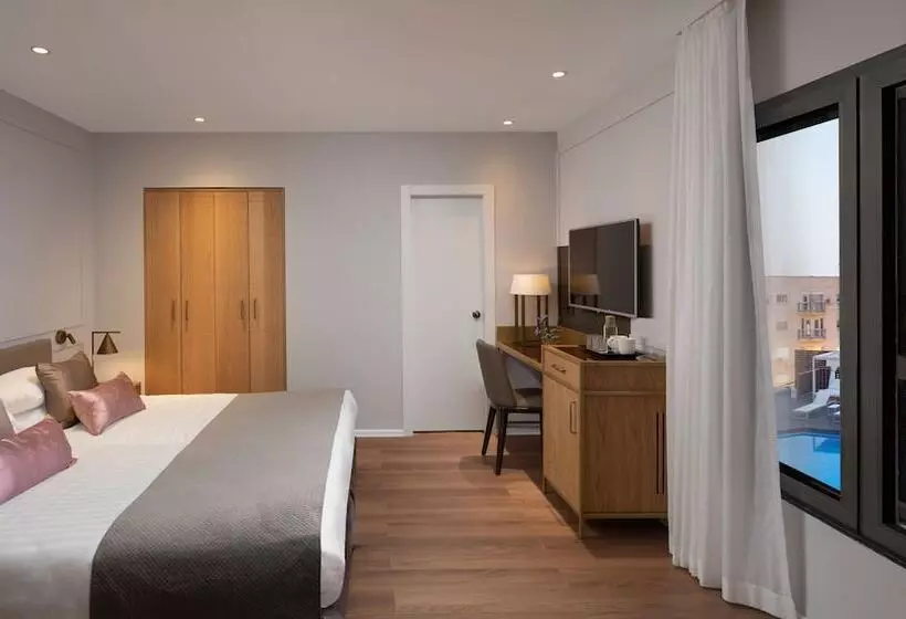 プールの見えるデラックスルーム, Cassia Hotel Jerusalem