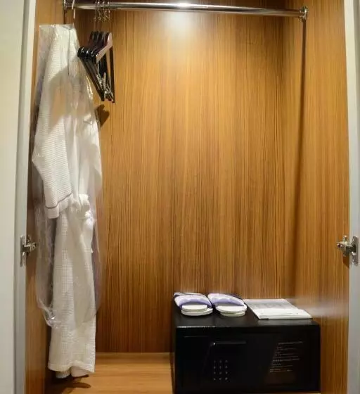 Quarto Club Cama King, Garden Palace