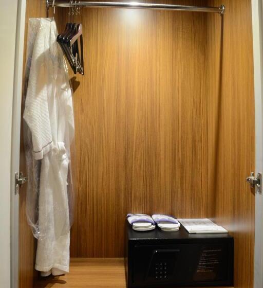 غرفة كلوب, Garden Palace